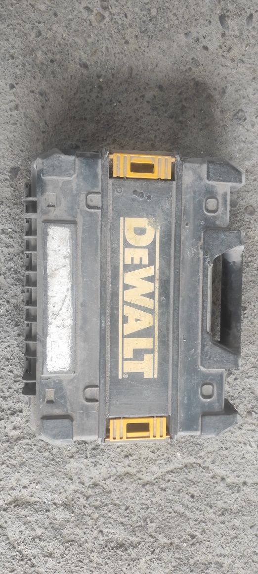 Перфоратор DeWalt 25133k