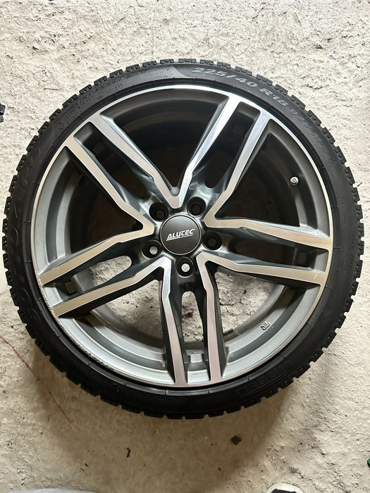 Felgi 18” 5x114,3 + opony zimowe Pirelli SottoZero2 225/40/18 JAK NOWE