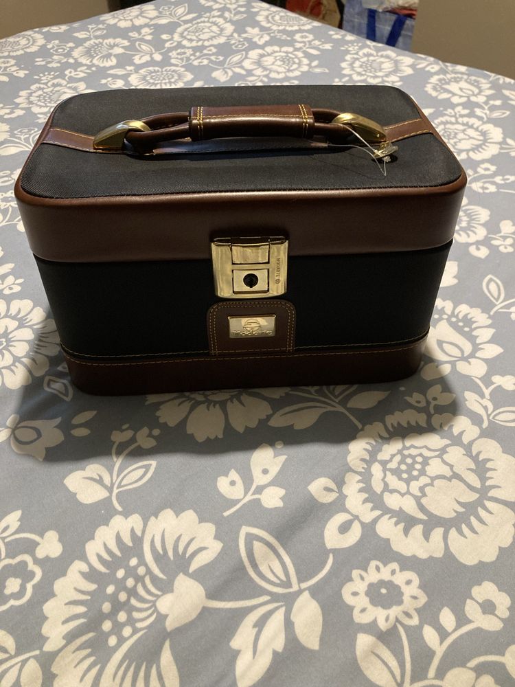 Baú tipo necessaire