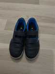 Buty chłopięce adidas na rzepy 35