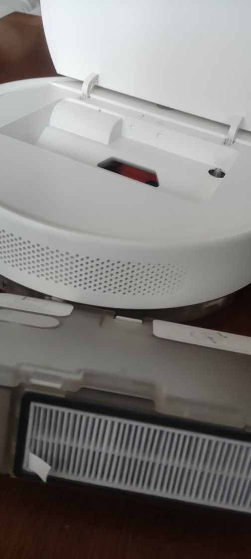 Robot sprzątający Xiaomi Mi Robot Vacuum Mop Essential
