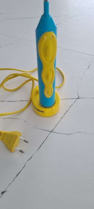 Szczoteczka elektryczna dla dzieci Prokurent