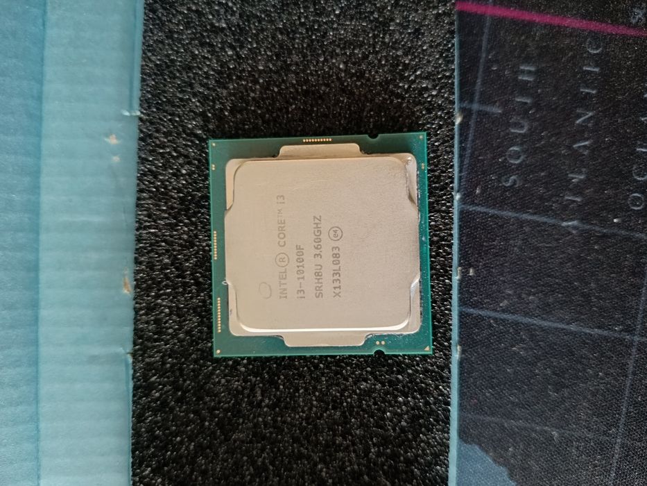 Procesor Intel i3 10100F
