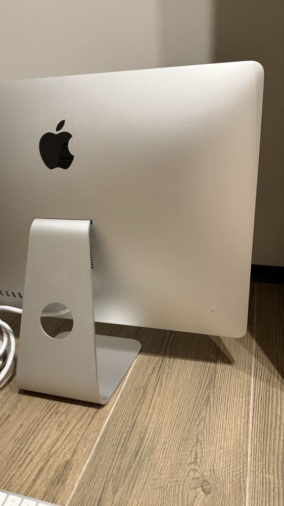 Apple iMac ( аймак) Retina 4K, 21.5, i5, 1TB 2019