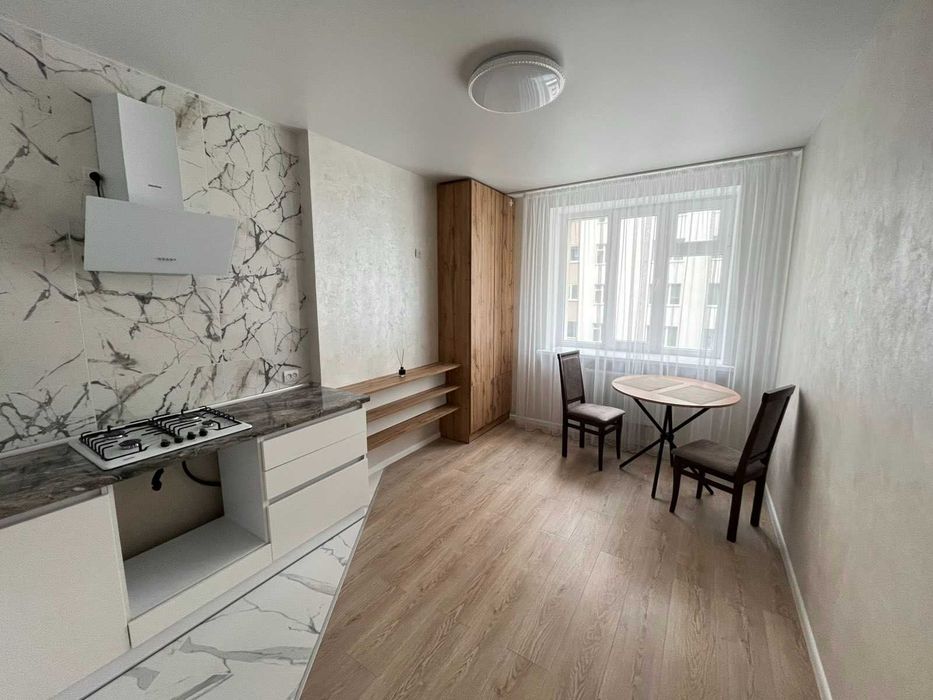 1к, АГОРА, супер ремонт і поверх  ще є мінімальне оформлення