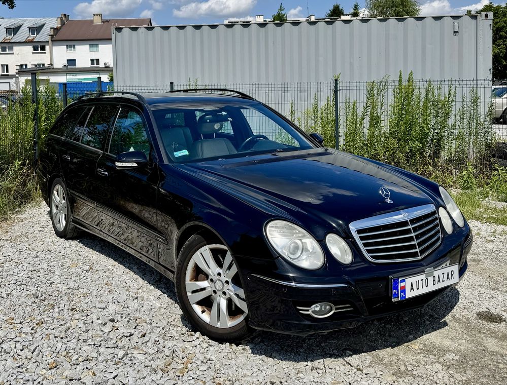 Mercedes-Benz E280 CDI * 3.0 V6 * Automat * Avantgarde * Navi * Lift *