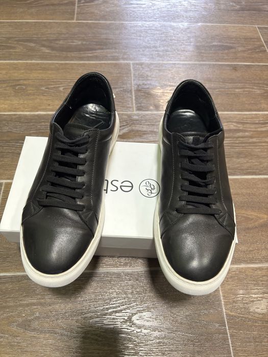 Кеди ,кросівки жіночі шкіряні Estro  40 розмір