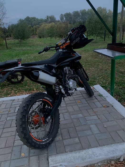 Продам мотоцикл кови старт 250 очень срочно бо уезжаю за границу