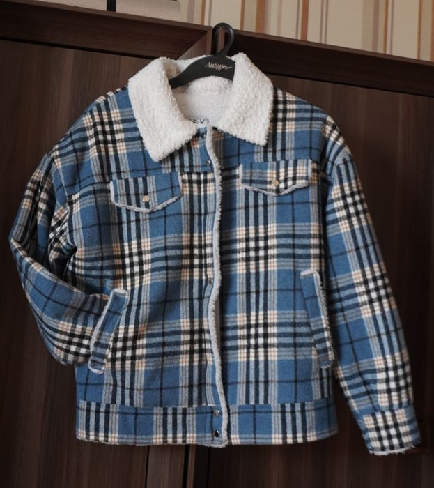 Куртка утеплена у клітинку