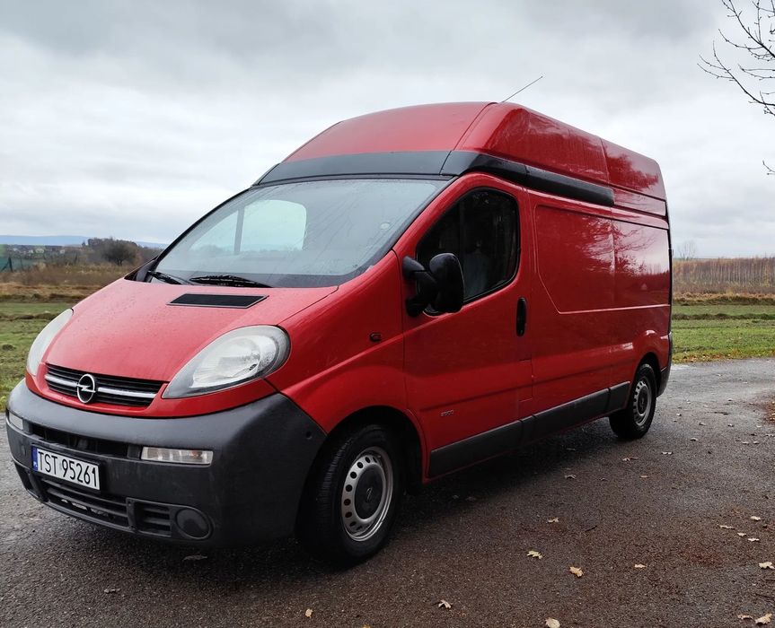 Opel VIVARO  L2H2_Wysoki_Długi_2,5 T na Haku_El.szyby_Czujniki Cofania _ZADBANY