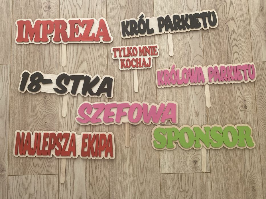 Tabliczki uniwersalne fotobudka, fotobudka 360, drewno