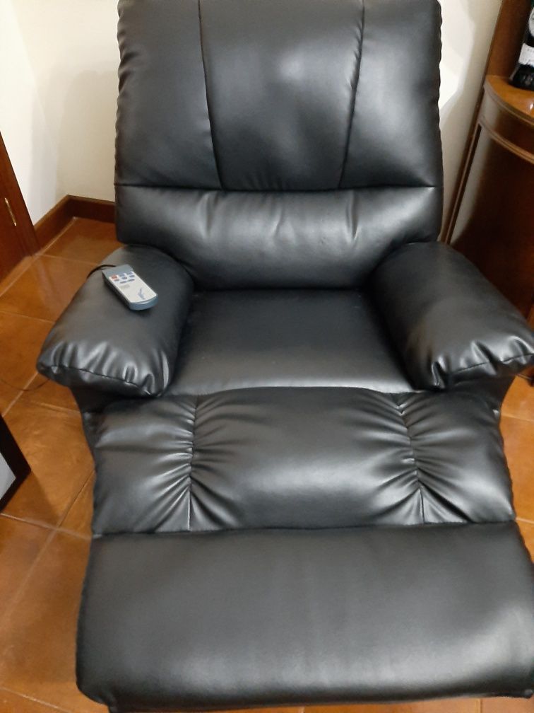 Sofa massagem muito bom estado