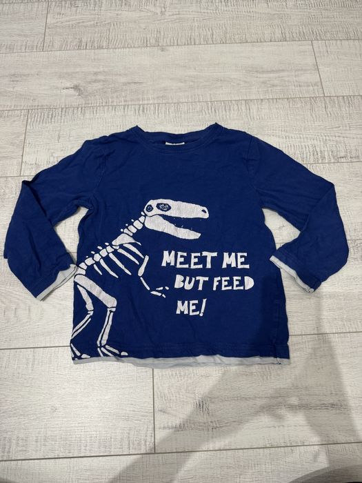 Niebieska bluzka chłopięca