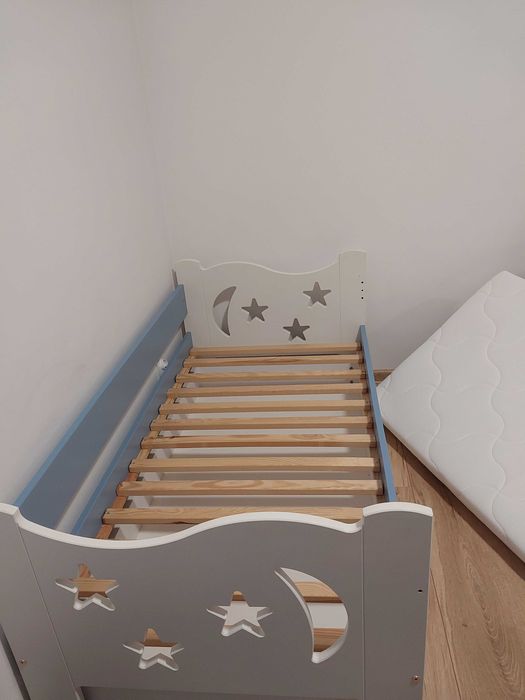 Łóżko dziecięce 140x70 + materac Hilding Dobranocka