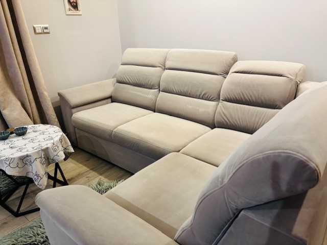 Narożnik w kolorze beżowym