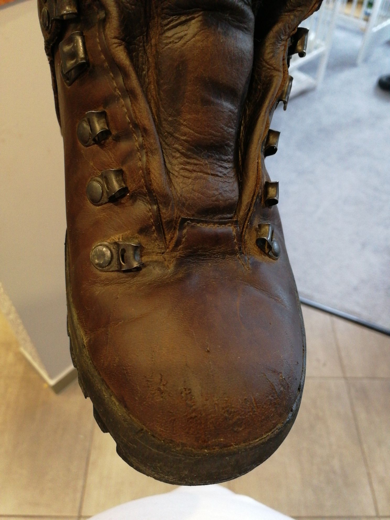 Buty trekkingowe damskie Meindl Borneo rozmiar 39 (37) wkładka 25 cm