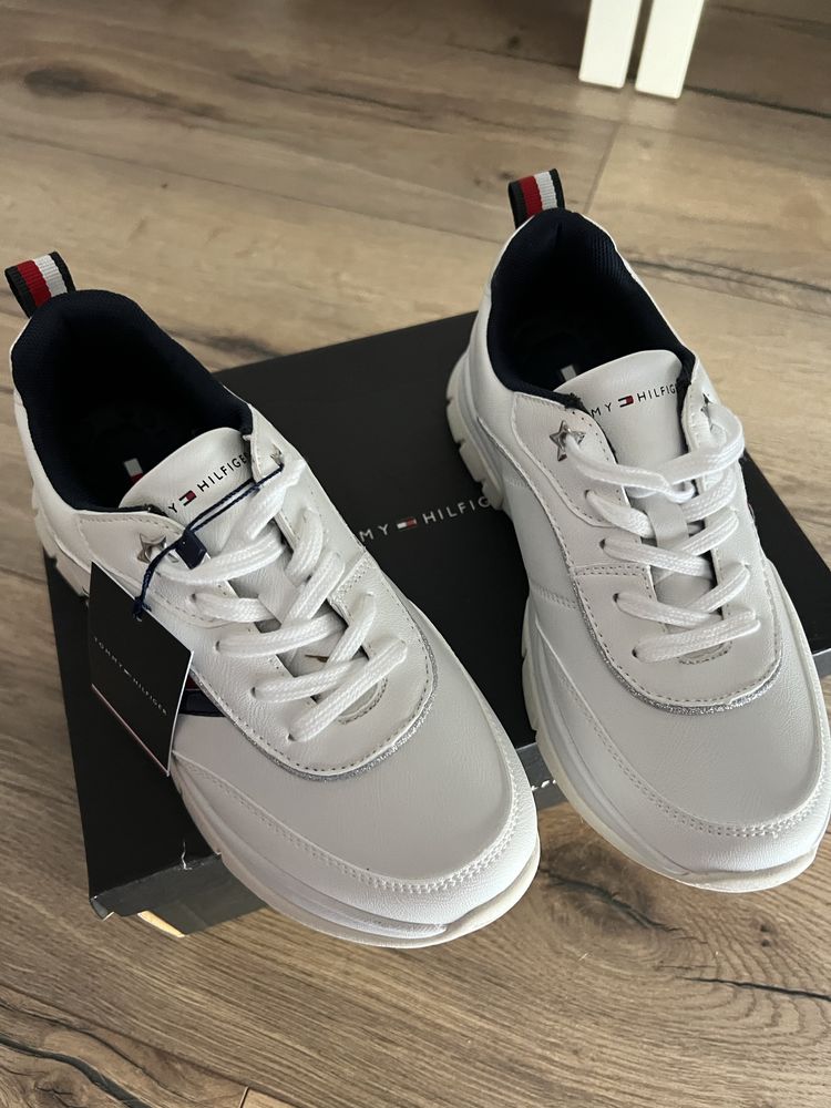Nowe buty Sneakersy damskie Tommy Hilfiger