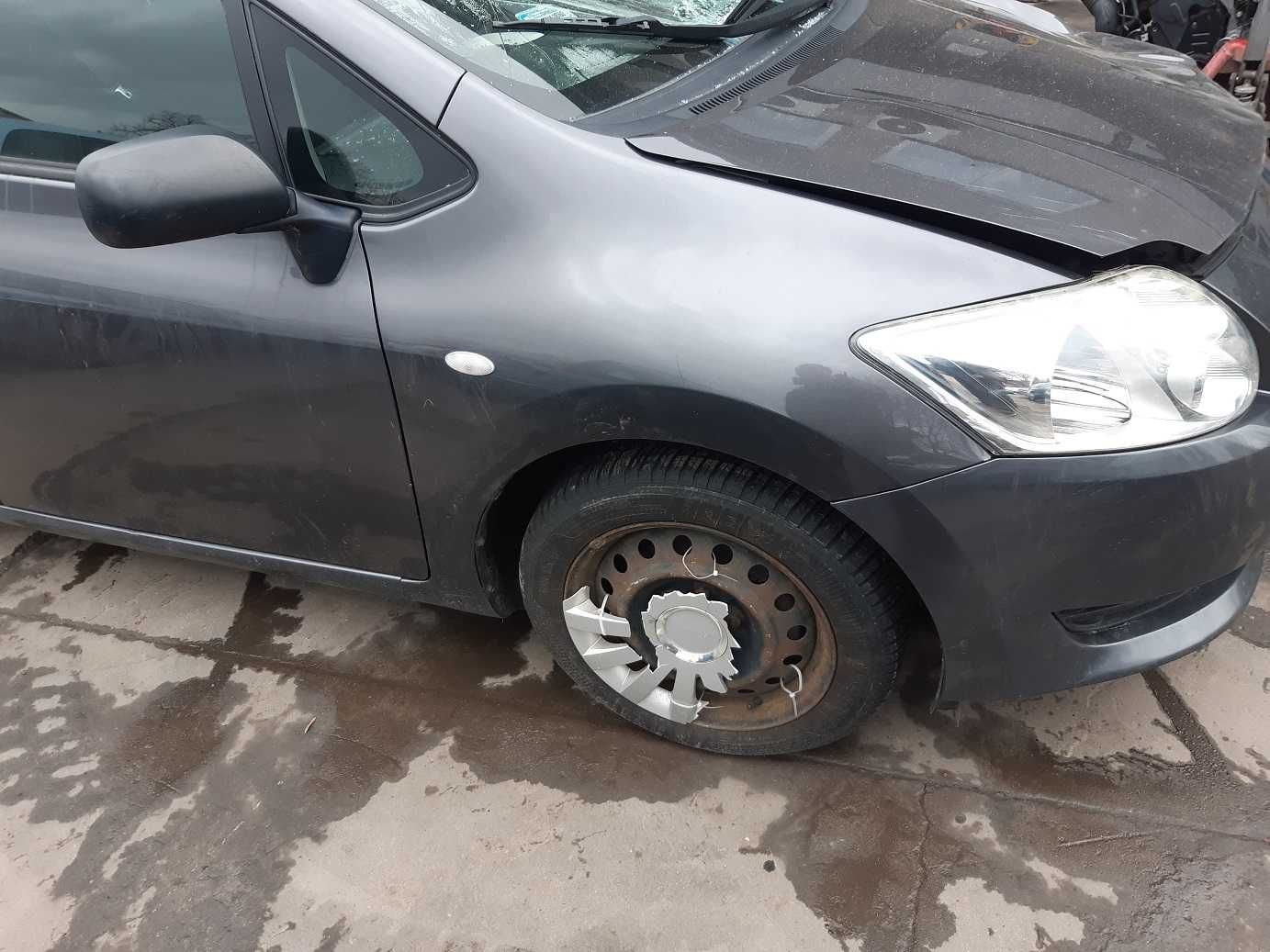 Toyota Auris I 1.3 1.33 vvti - amortyzator piasta mcpherson prawy