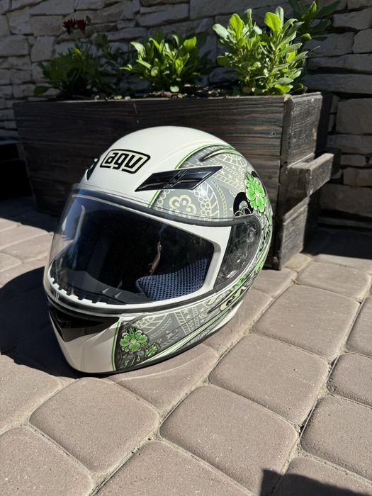 Продам шлем AGV K3 для девчат - размер XS