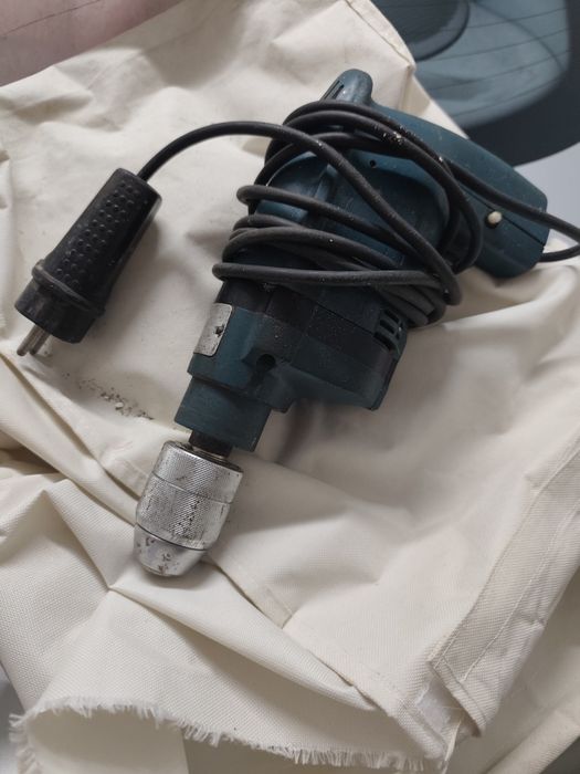 Máquina de furar Bosh