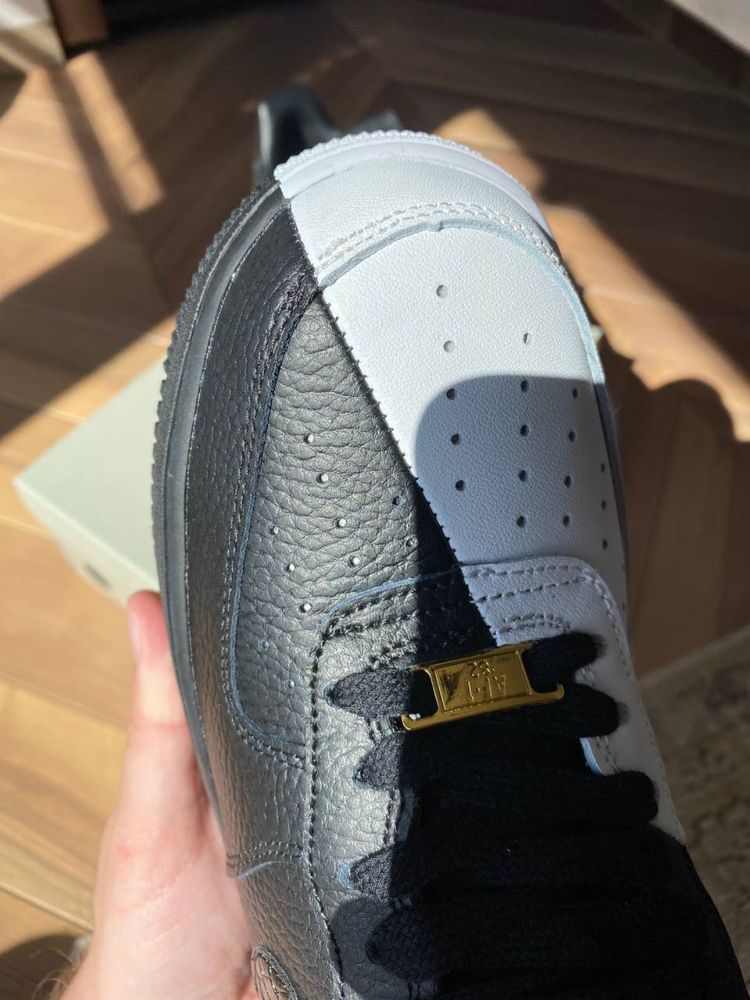 Nike air Force 1 low Anniversary Edition (NEW IN BOX)