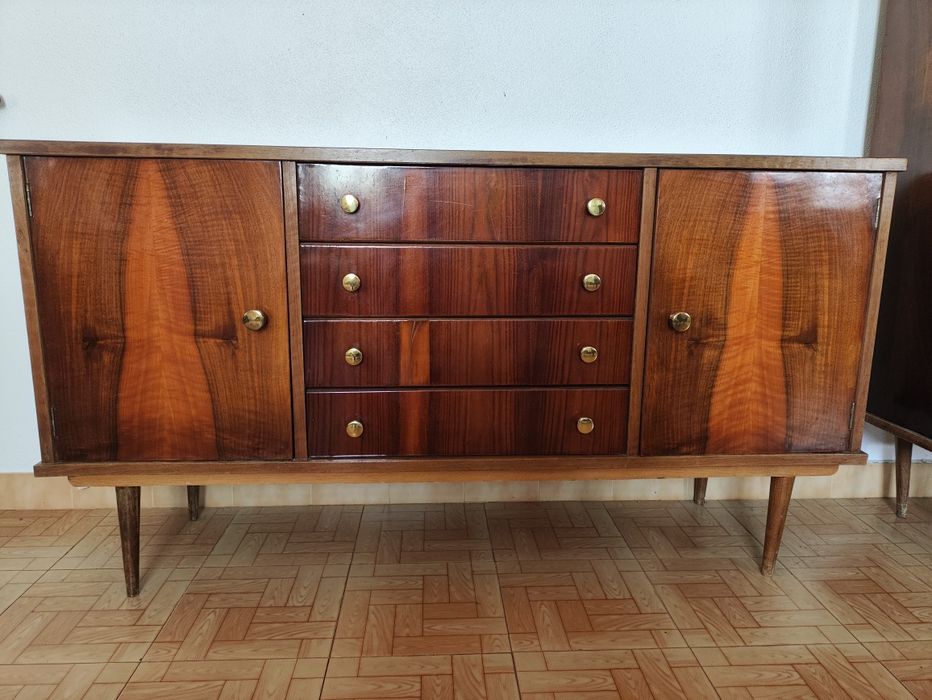 Moveis vintage, aparador e cristaleira