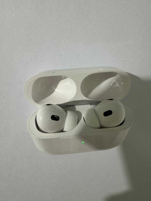 Гарні навушники на кожний день Airpods