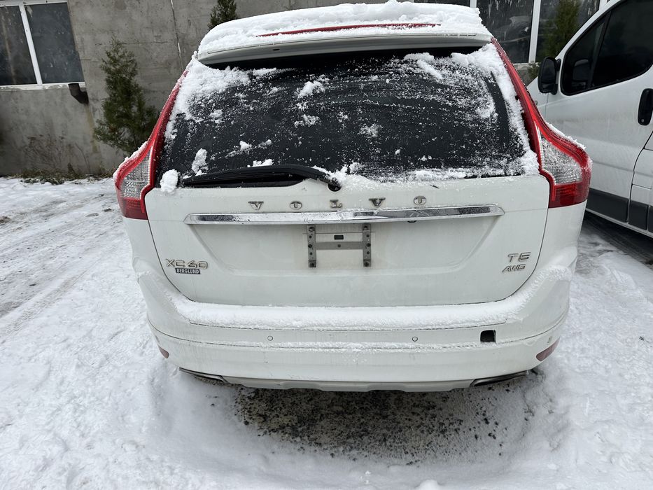 Volvo XC60 T5 2,0 2016 разборка