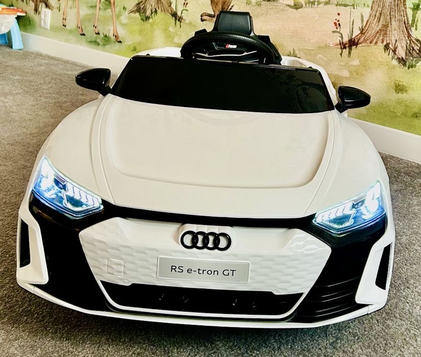 Audi e-tron samochód elektryczny z pilotem, auto dla dzieci, jeździk