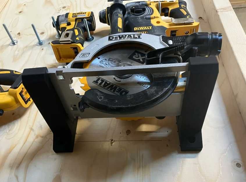 Dewalt solidny uchwyt na piłę tarczową