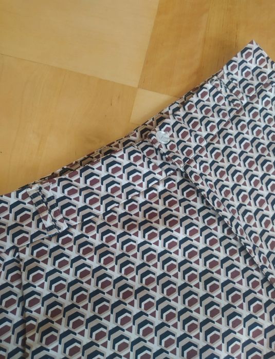 Spodnie damskie 40/L kolorowe Stradivarius brązowe beżowe