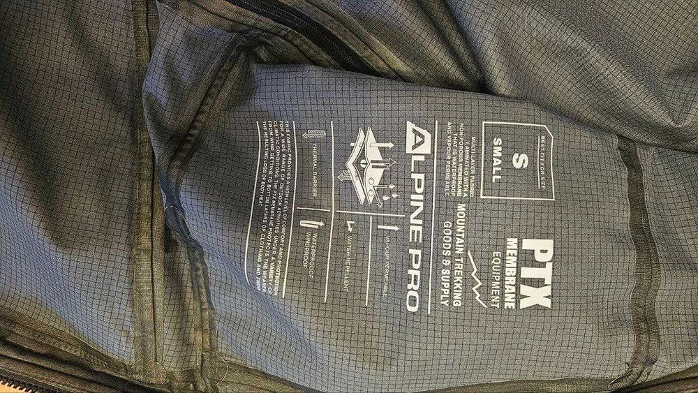 Мембранна чоловіча куртка Alpine Pro Dunac, S - Black