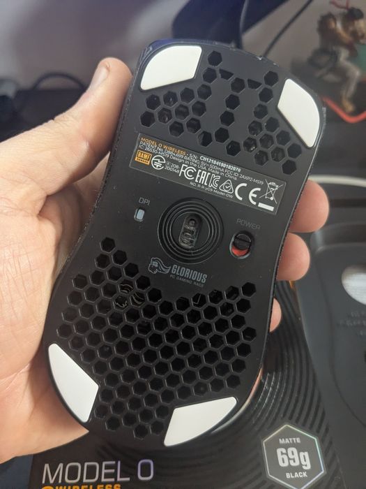Rato glorious model o wireless