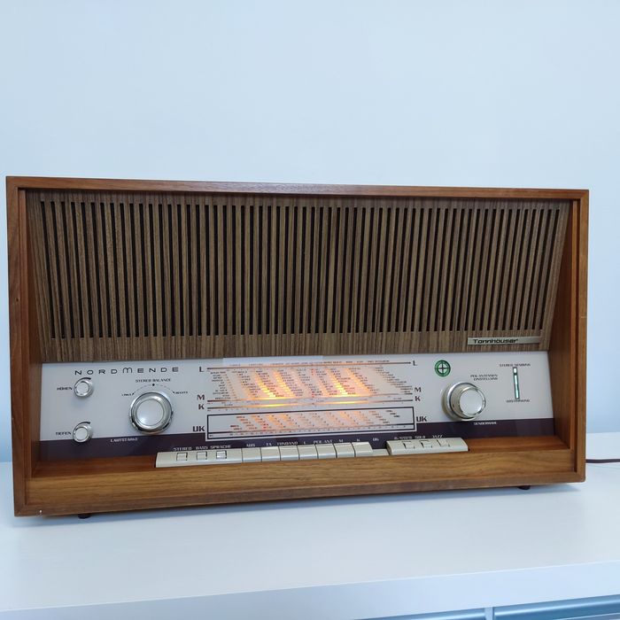 lampowy Nordmende Radio