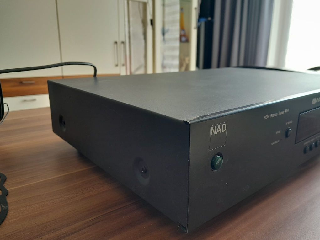 Idealny do wzmacniacza nad do kompletu Tuner NAD 414 stan B,dobry