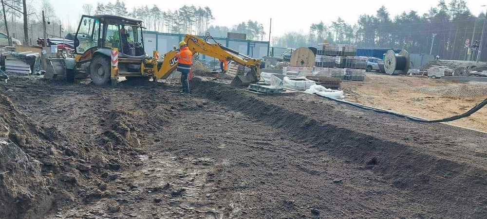 Usługi Minikoparka koparka młot wykopy niwelacja wyburzenia kanalizacj