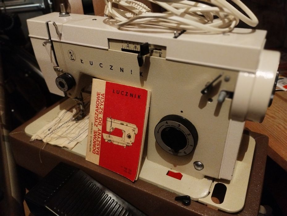 Maszyna do szycia walizkowa ZM Łucznik Radom Tur 2