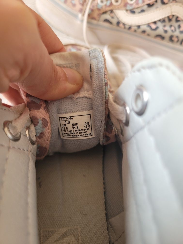 Wysokie trampki Vans dziewczęce rozm.31.5