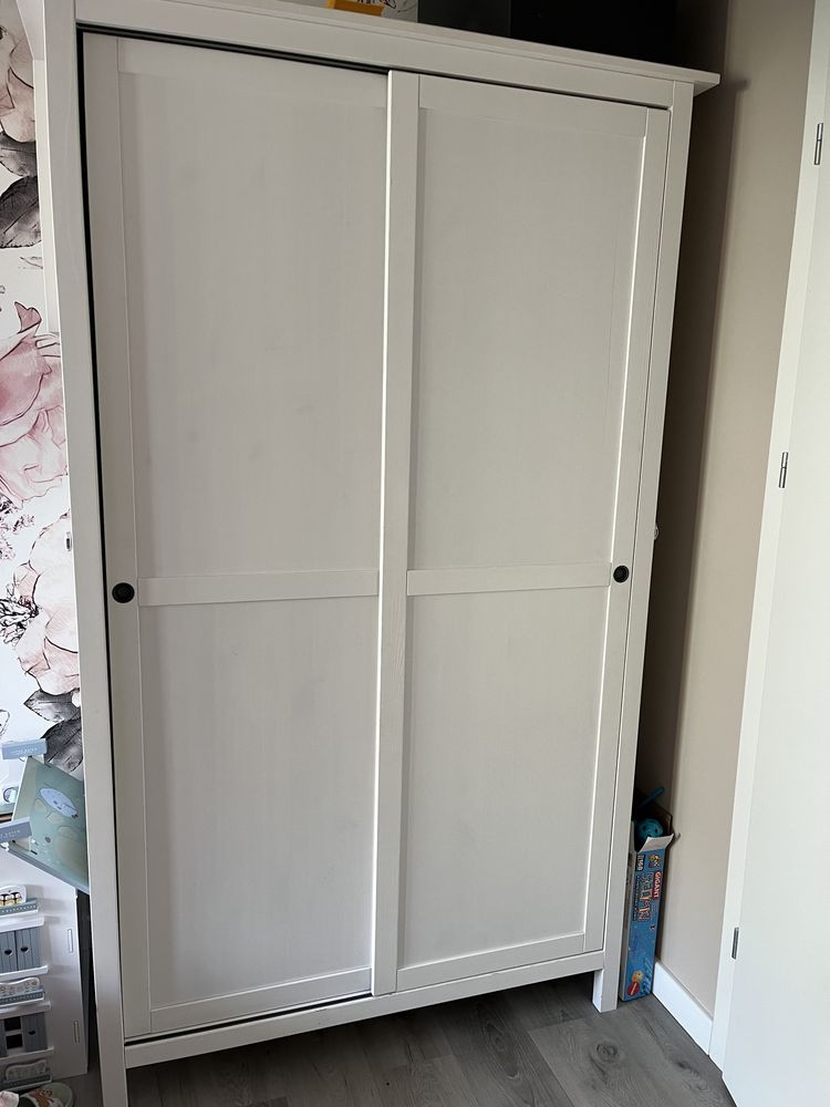 Biala Szafa Ikea hemnes