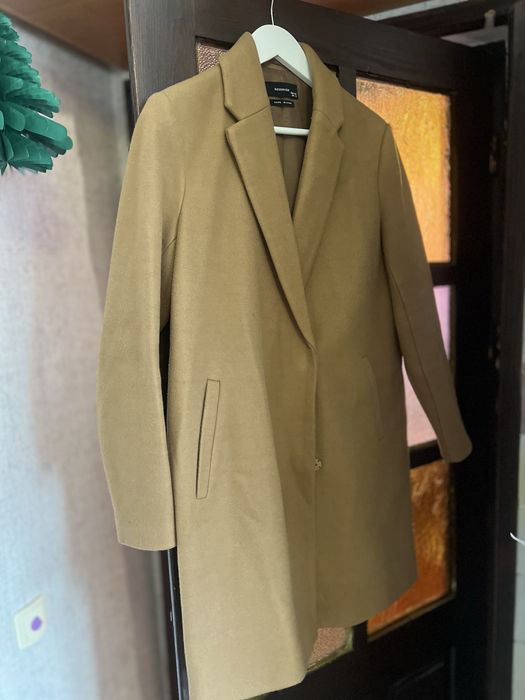 Жіноче пальто осінь