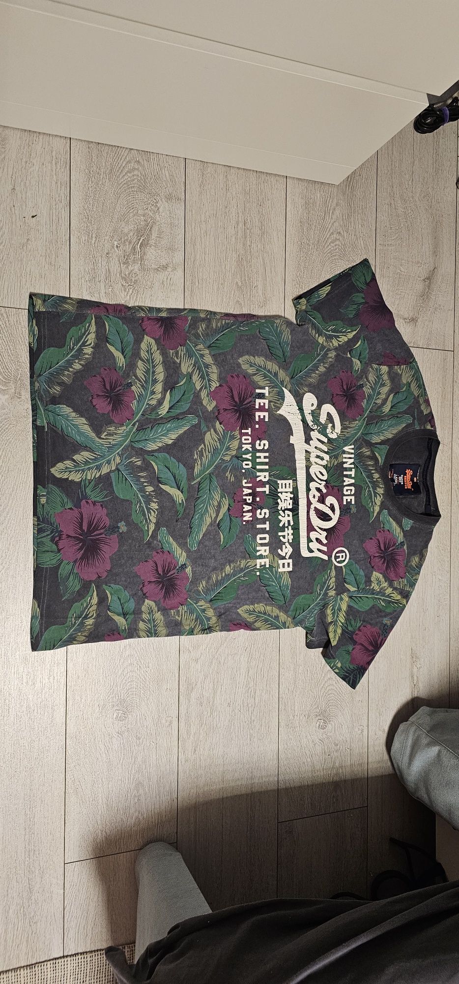 SUPERDRY koszulka męska rozmiar XXL wymiary na zdjęciach stan też