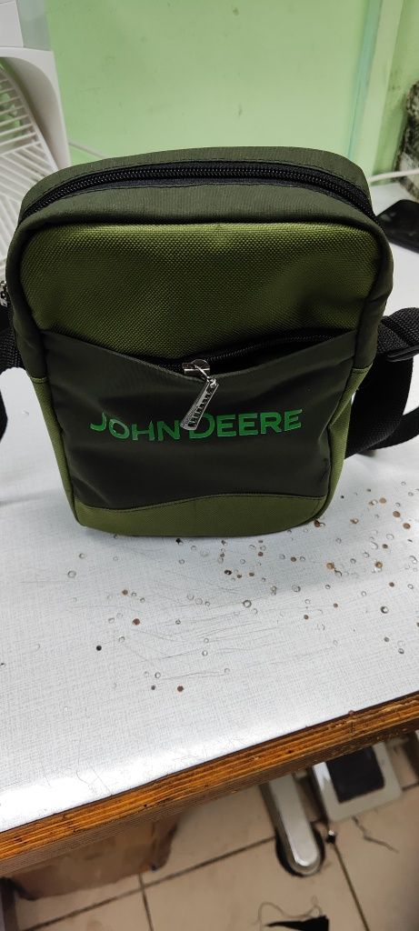 Барсетка John Deere