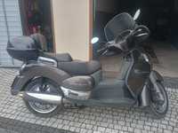 Sprzedam skuter Aprilia Scarabeo