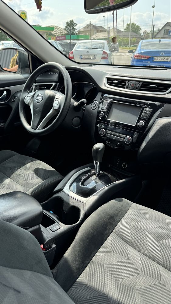 Nissan Rogue Ніссан Рог 2016р. 2.5 газ/бенз, Автомат. Камери 360