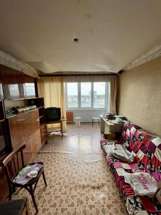 Продаж 2- во кімнатноі в центрі Украінки