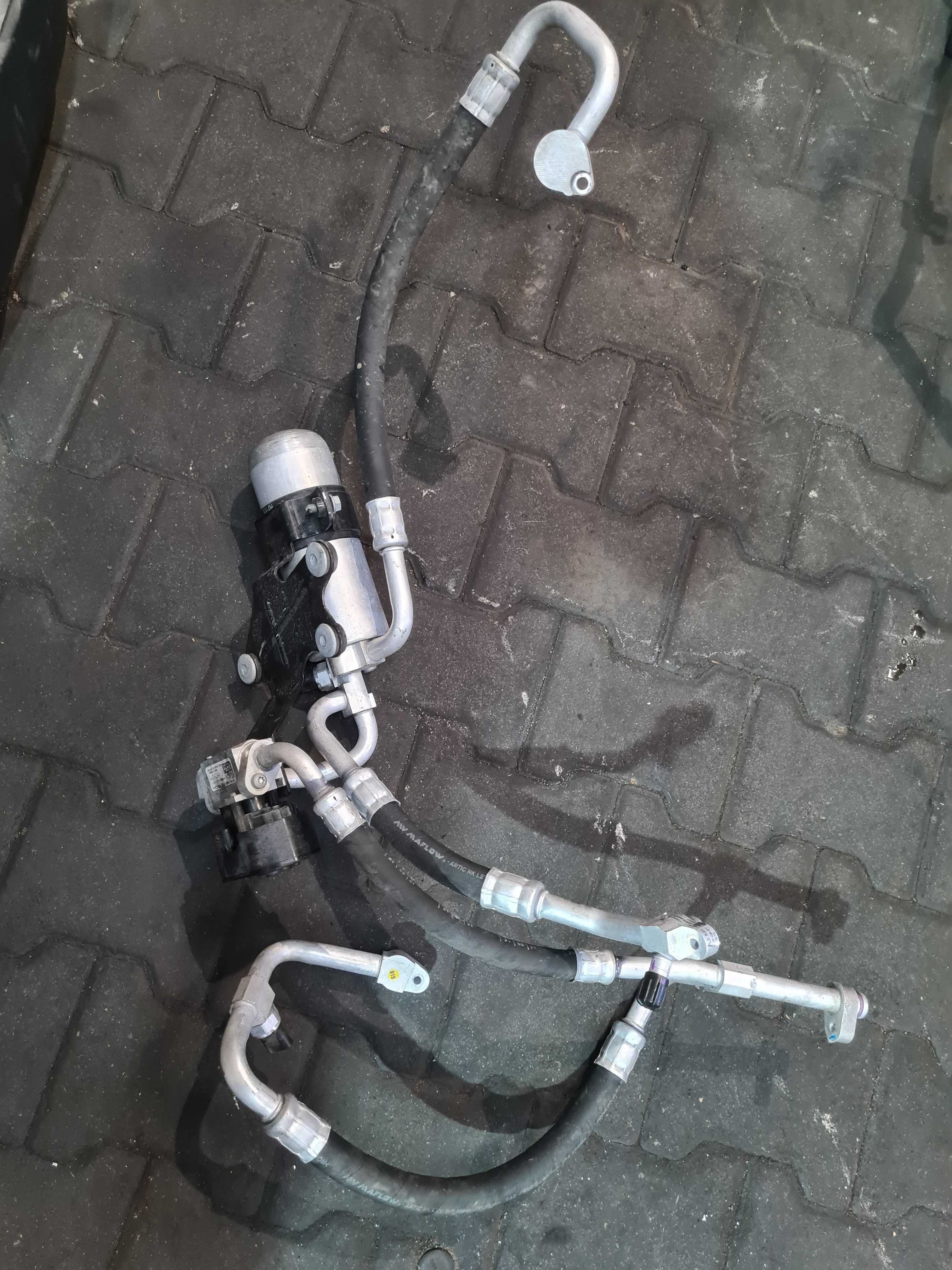 VW E-Crafter II 21r przewód klimatyzacji zawór osuszacz
