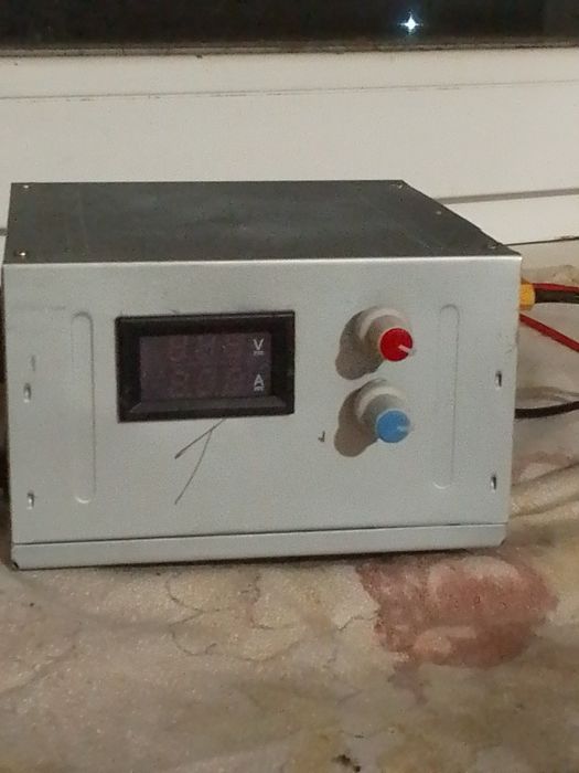 Зарядное устройство на базе  бп  пк .С регулировкой напряжения до 20 в