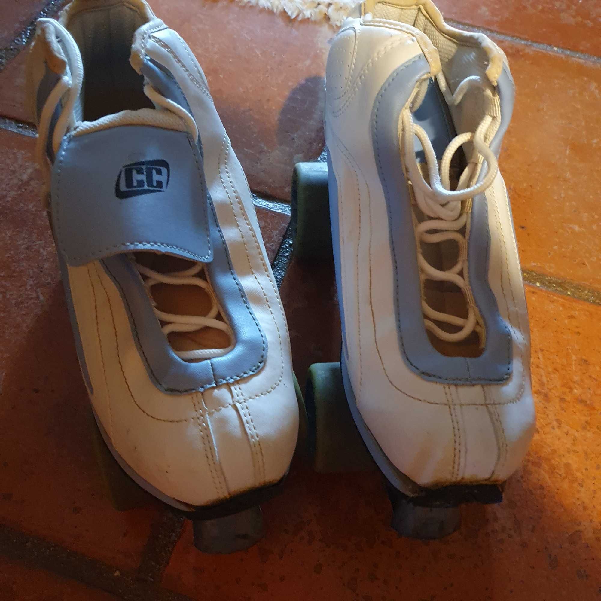 Roller Skate brancos 40