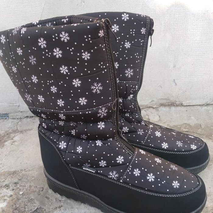 Дутики женские зимние,  новые размер 41