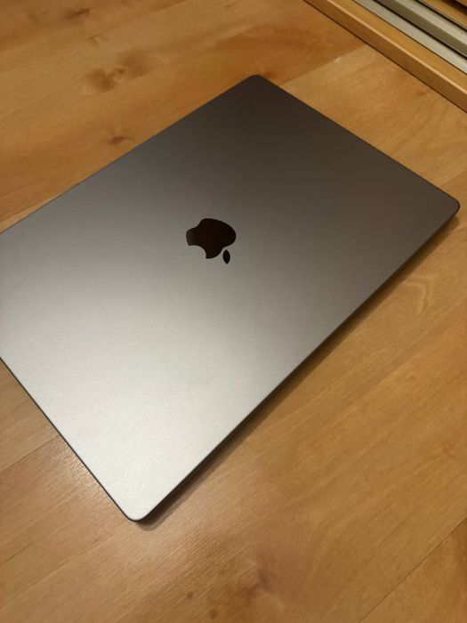 Apple Macbook Pro 16’ M2 Max, 32GB RAM, 1 TB SSD